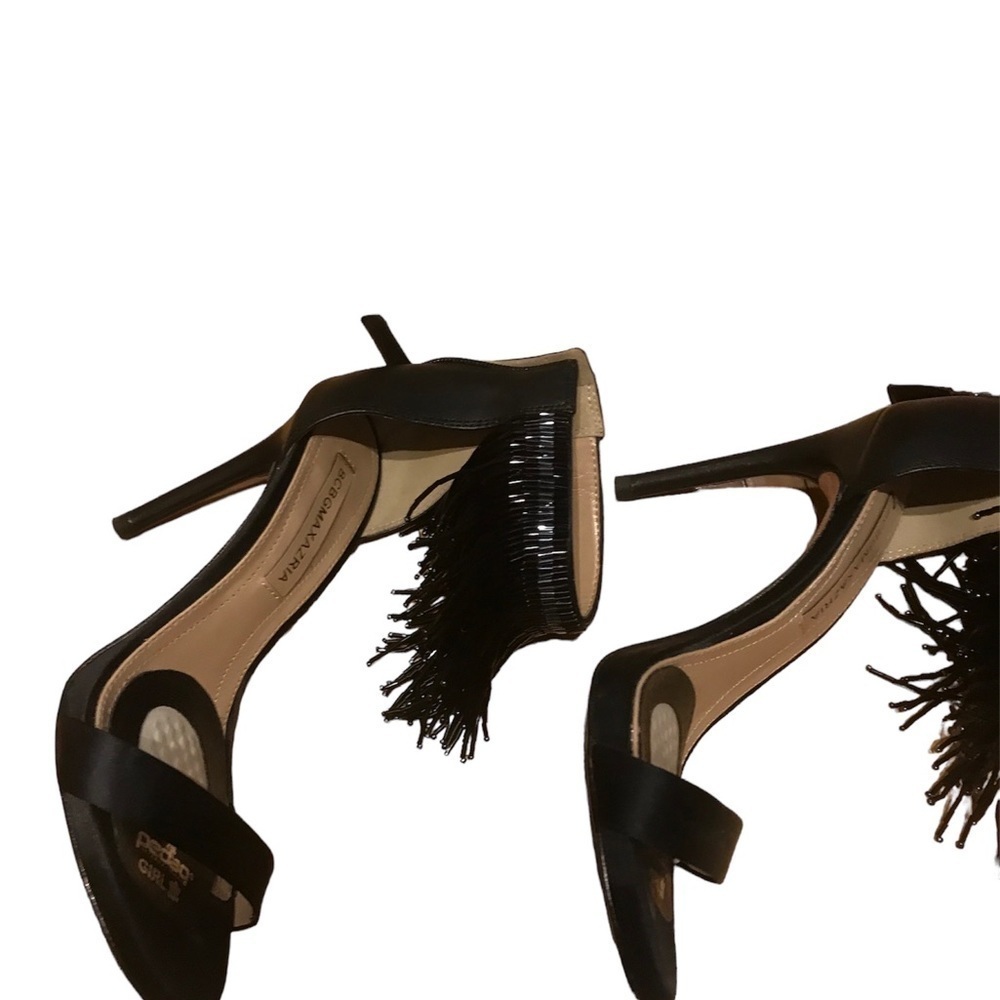 BGBG maxazria sandals like new